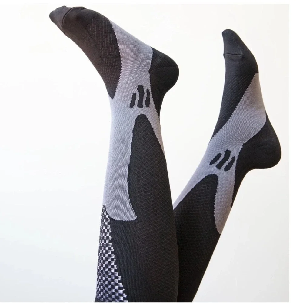 Nurse Yard Compression Socks Black Gray Checkerboard Pattern Size‎ S M